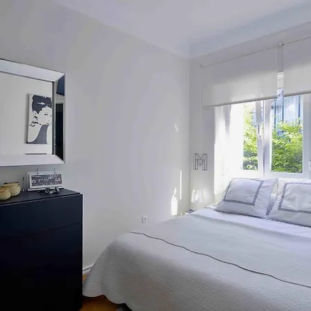 Apartment Feels Like Estrela Garden View Flat Lisbon